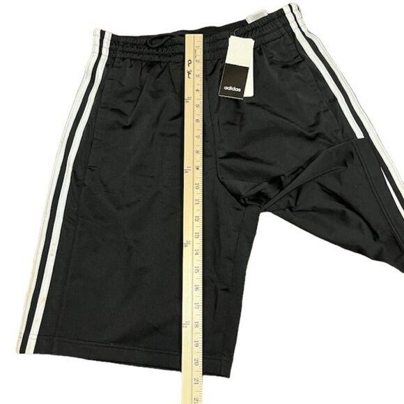 NWT Adidas Men's Black 3 Stripe Training Shorts Basketball Soccer Gym Medium - Picture 5 of 14